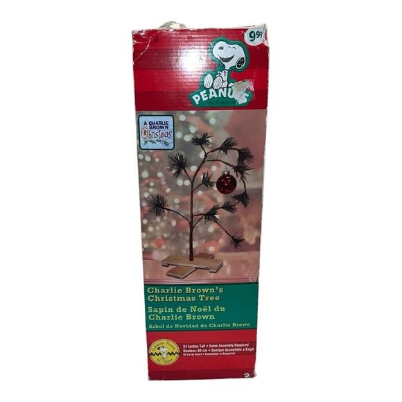 Peanuts Charlie Brown Christmas Tree - Picture 1 of 11